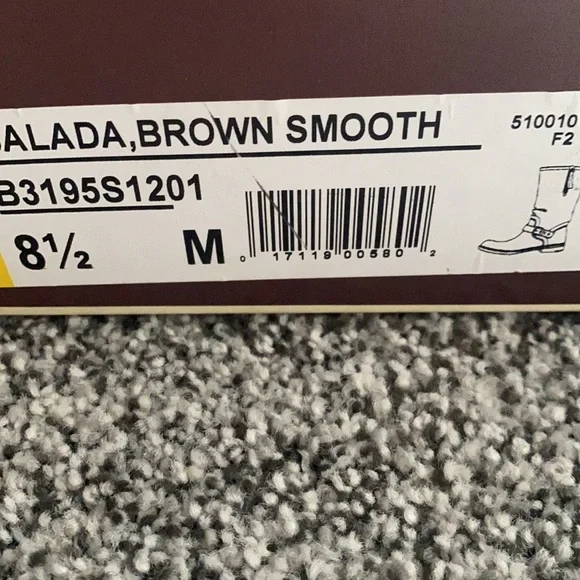 Naturalized boots - Picture 9 of 9